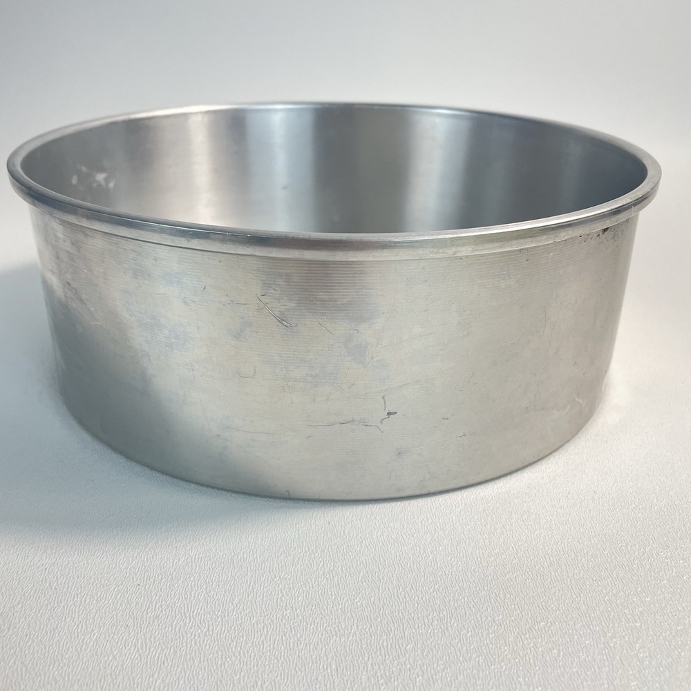 Vintage Wear-Ever No. 2719 Aluminum Deep Cake Pan Removable Bottom 9" x 3.25" US